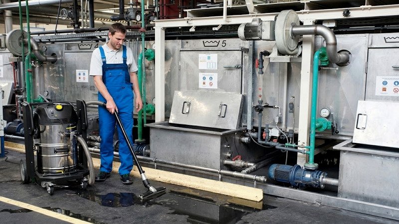 Water Lift vs Airflow: Which Matters More in an Industrial Vacuum?